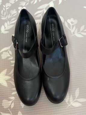Ecco Black Leather Mary Jane Heel  with Buckle Strap Size 42
